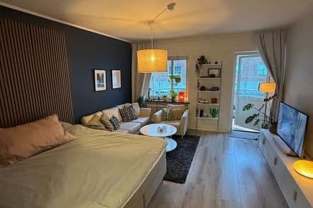 Ljus etta med balkong på Eneborg