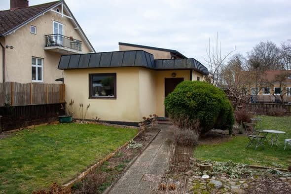 Charmig 2:a i trädgårdshus Helsingborg